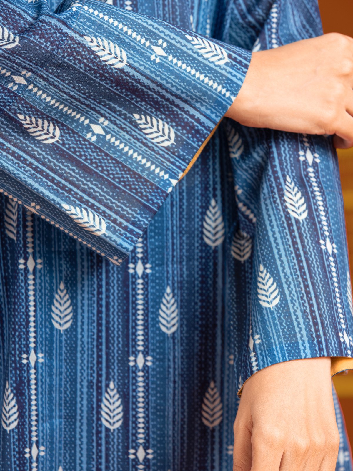 Unstitched Blue Printed Khaddar 2 Piece