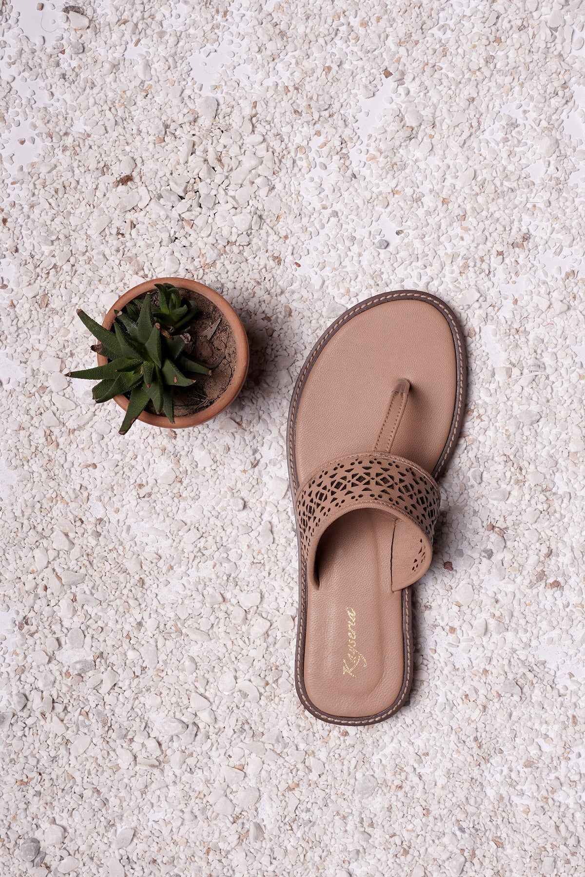 1 Piece Pure Leather Chappal